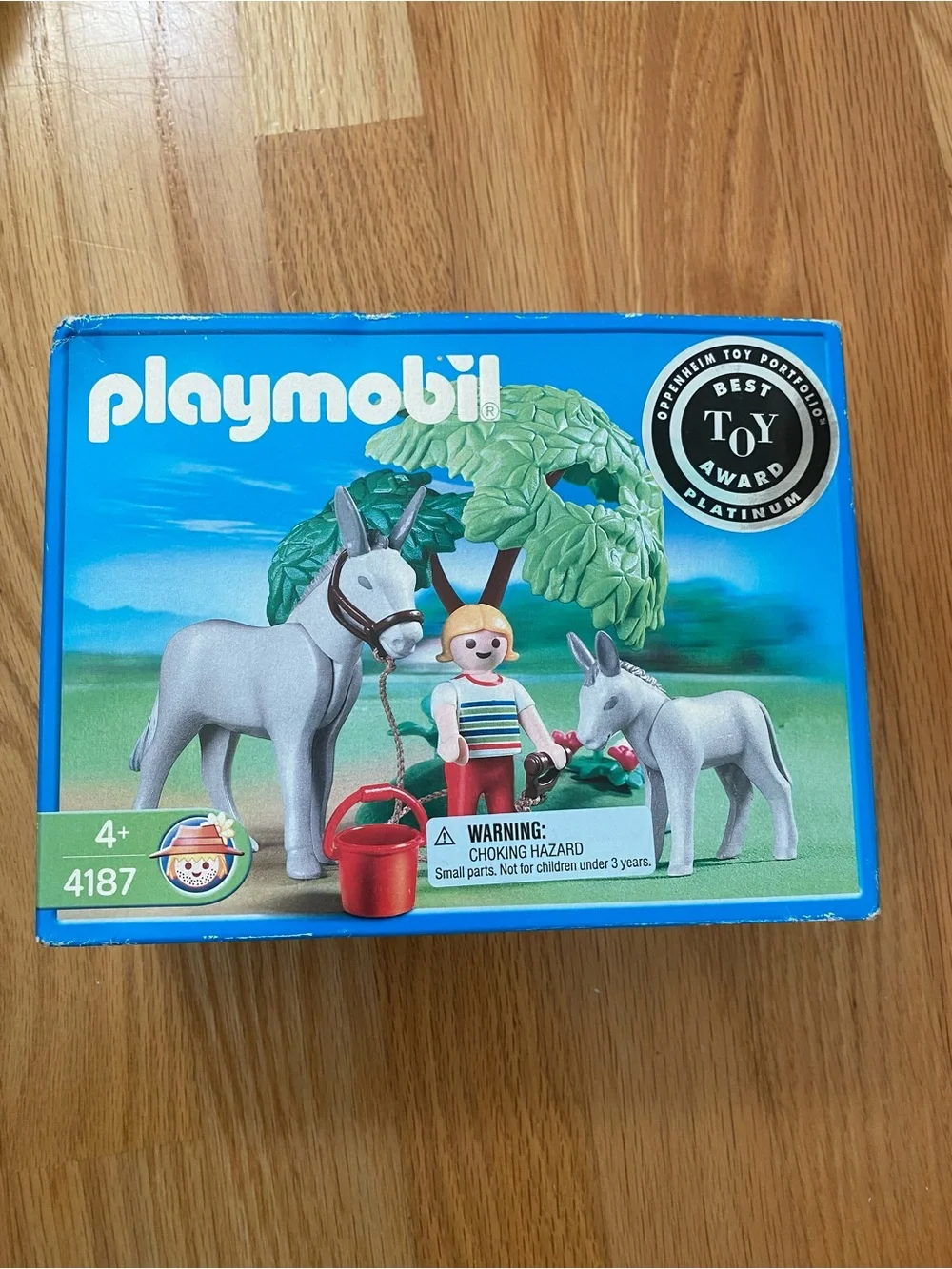 Playmobil NEW 4187 Donkey & Foal Girl  & Used 5660 Pony Stable Play Box EUC